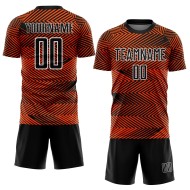 Aangepast oranje zwart-wit sublimatie voetbaltenue shirt Aangepast oranje zwart-wit sublimatie voetbaltenue shirt