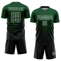 Aangepast groen zwart-wit abstract fragment kunst sublimatie voetbaltenue shirt Aangepast groen zwart-wit abstract fragment kunst sublimatie voetbaltenue shirt